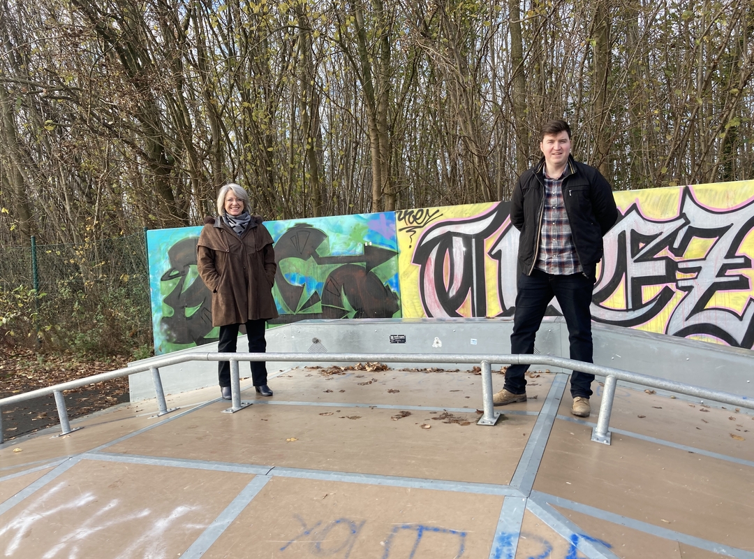 Meise krijgt een splinternieuw skatepark. Meise krijgt een splinternieuw skatepark.
